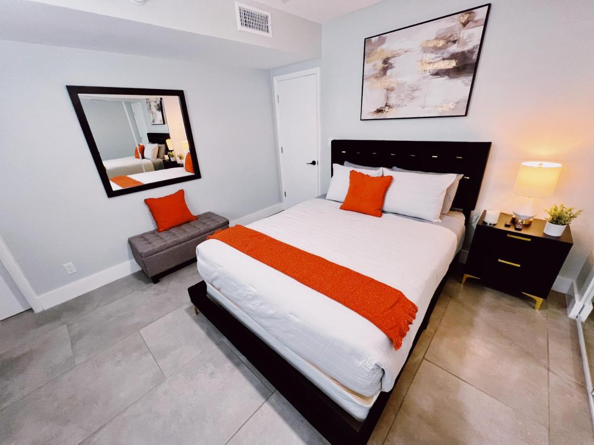 Holiday Park Apartments By Lowkl Fort Lauderdale Exteriör bild