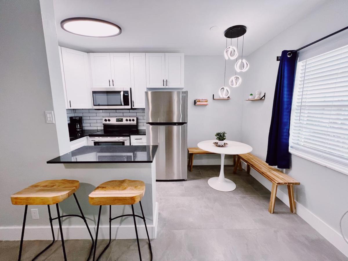 Holiday Park Apartments By Lowkl Fort Lauderdale Exteriör bild