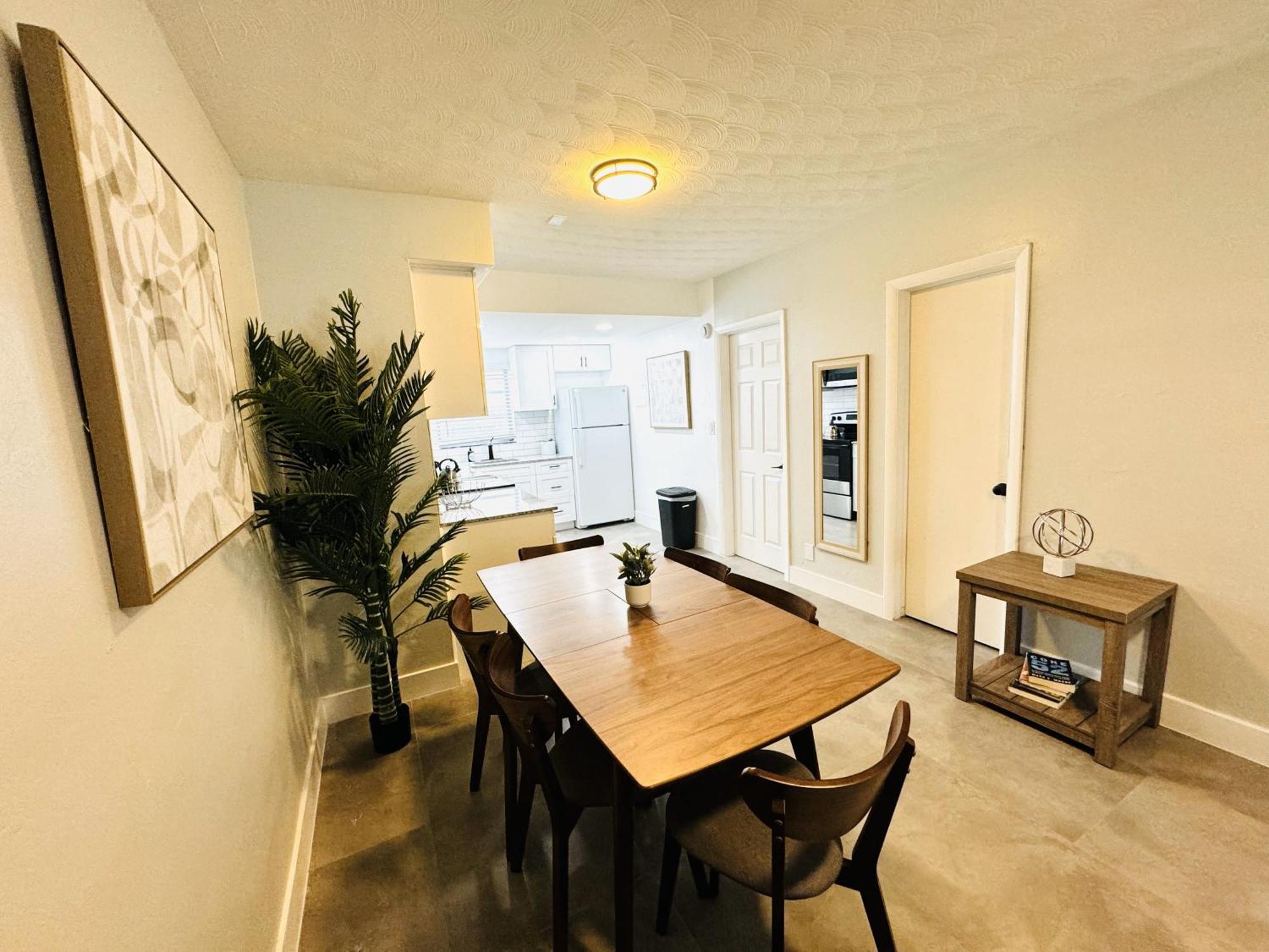 Holiday Park Apartments By Lowkl Fort Lauderdale Exteriör bild