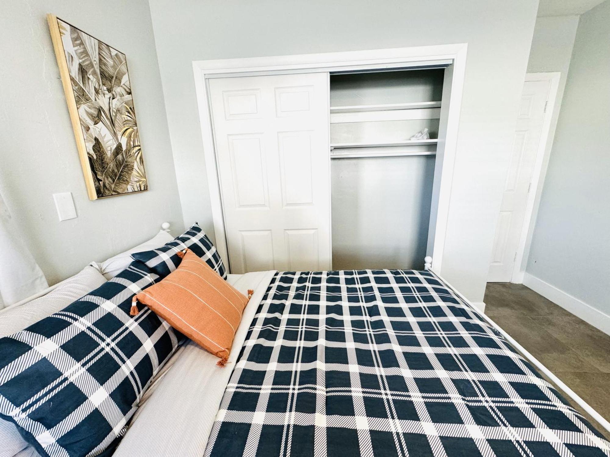 Holiday Park Apartments By Lowkl Fort Lauderdale Exteriör bild