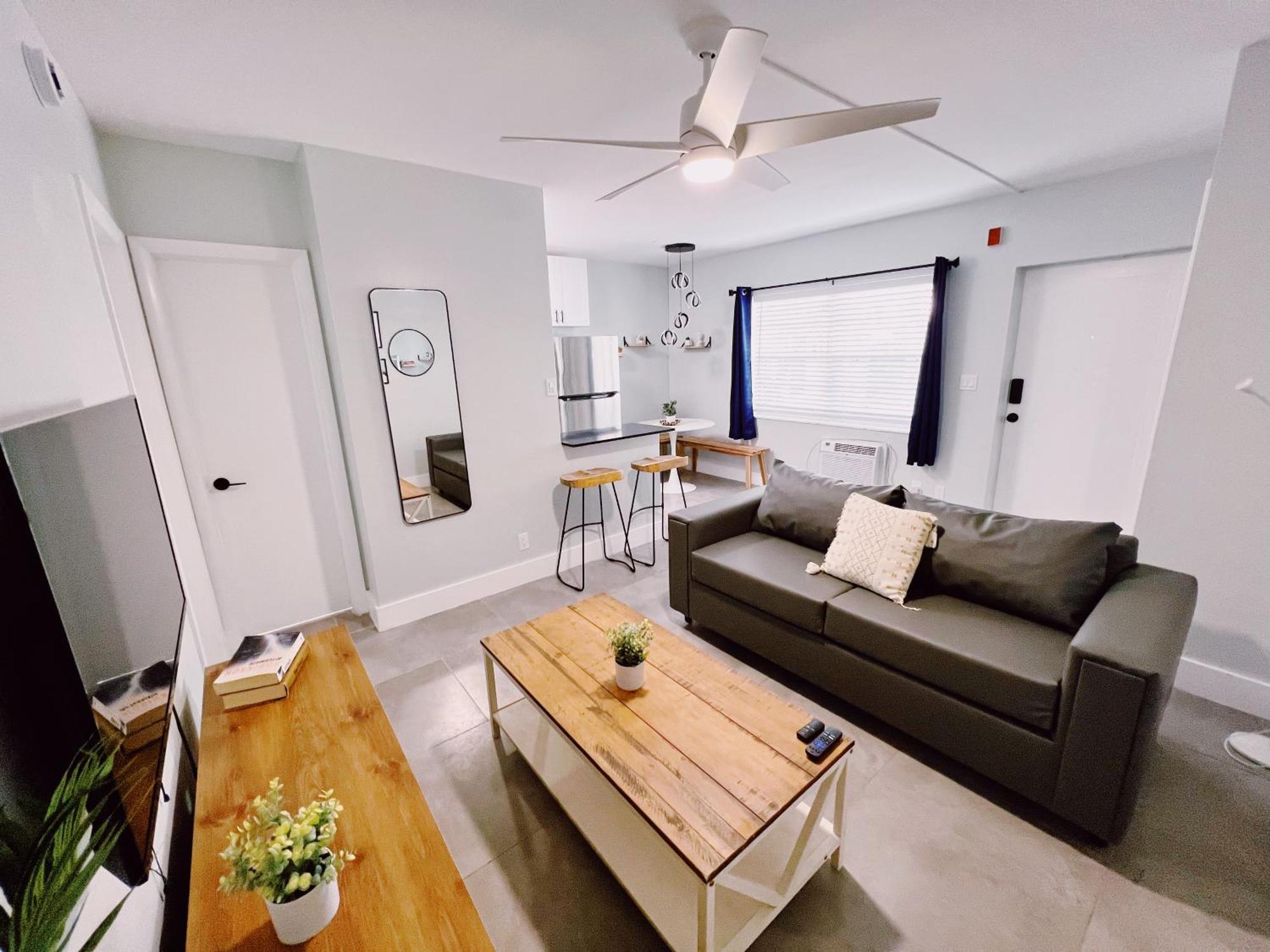 Holiday Park Apartments By Lowkl Fort Lauderdale Exteriör bild